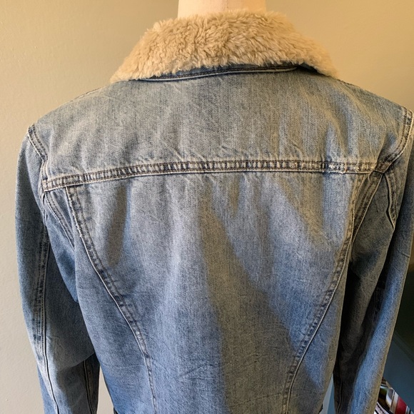 Lucky Brand Sherpa Trucker Jacket - Picture 7 of 7